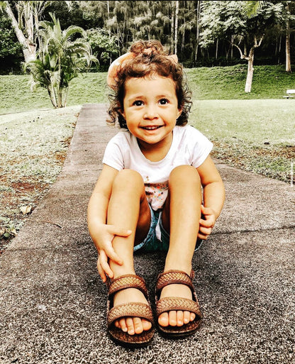 👶 Toddler Back-Strap Classic  🌈✨