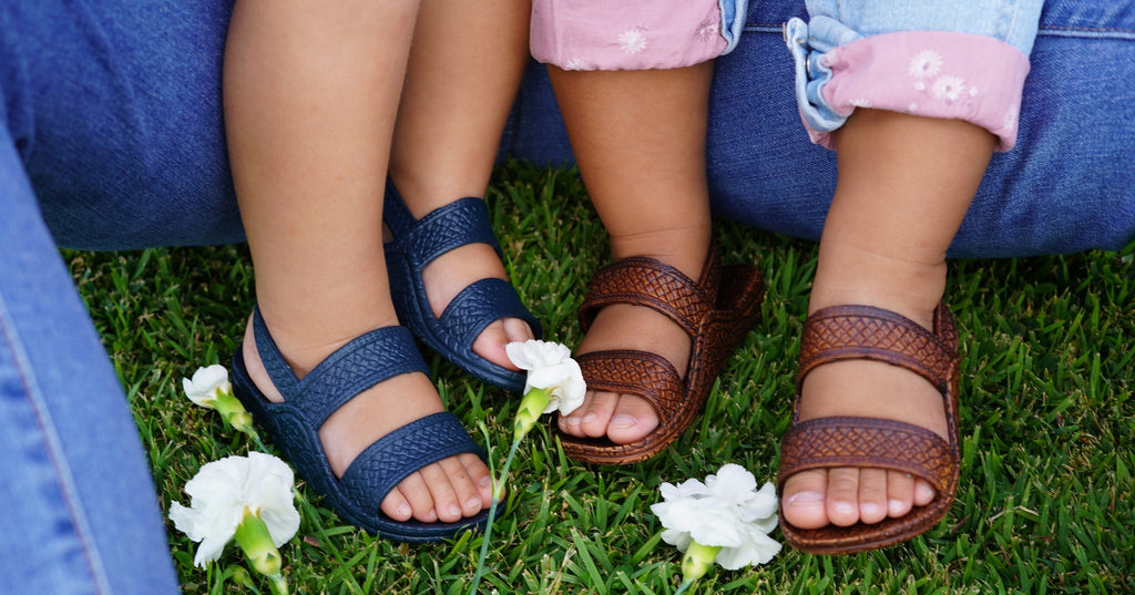 Toddler Classic Color Sandals w/ Back Strap