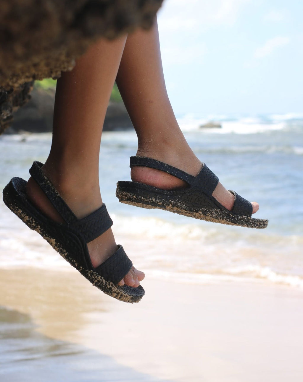 ✨J-Slips Hawaiian Adventure Hiking Sandals w/ Back Strap & Arch Support ✨