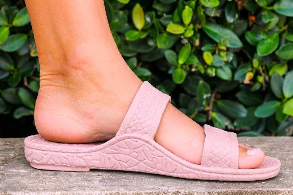 J-Slips Hawaiian Girls Sandals – Lightweight, Comfortable Slip-On Beach Slides in Fun Pastel Colors
