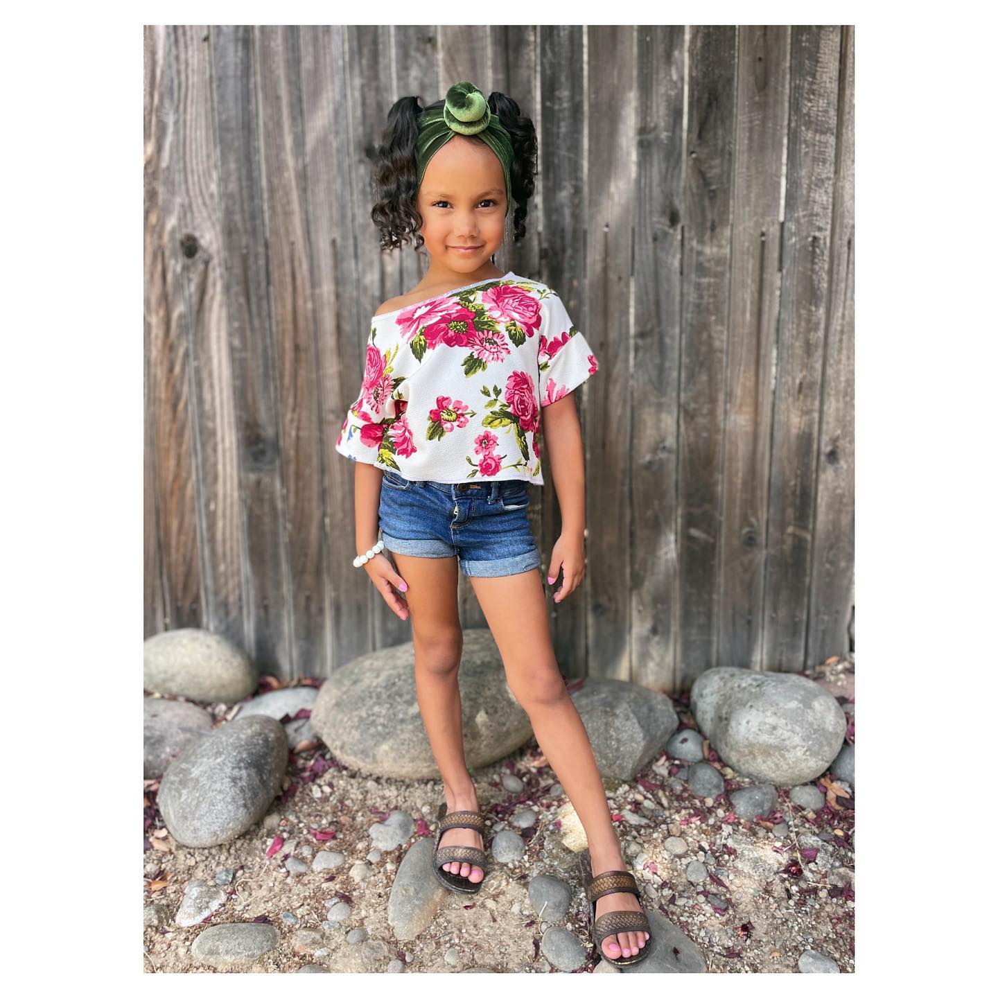 J-Slips Hawaiian🌴Toddler Kids Sandals in Classic Colors w/ Back Strap 🌊