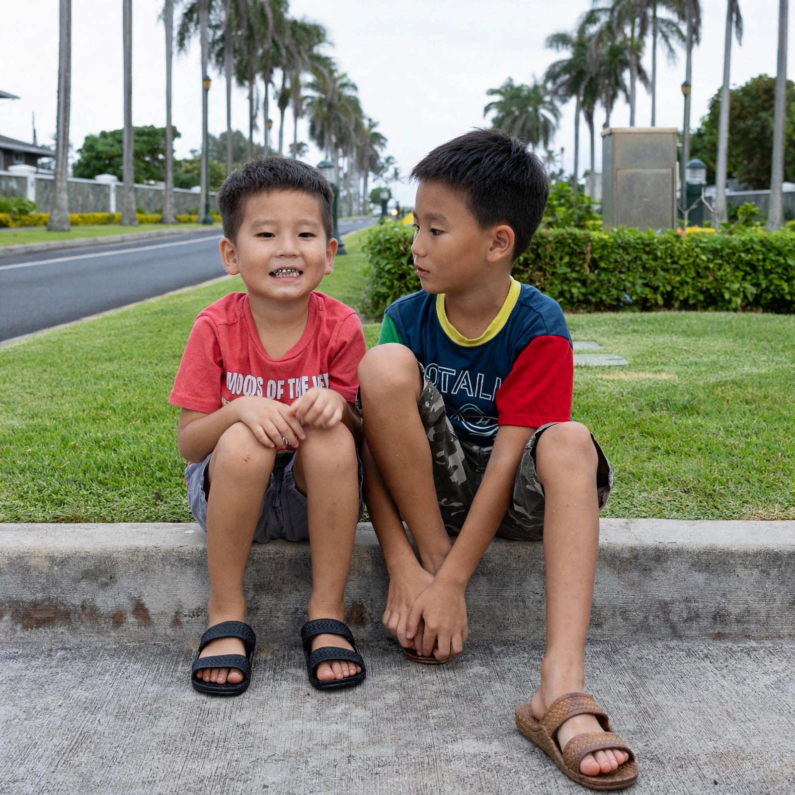J-Slips Kids Classic Hawaiian Sandals – Lightweight, Flexible, and Perfect for Everyday Play